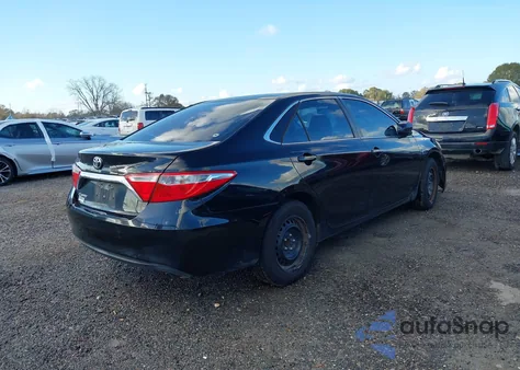2016 Toyota Camry Le z USA, uszkodzony, nr VIN 4T1BF1FK4GU231584